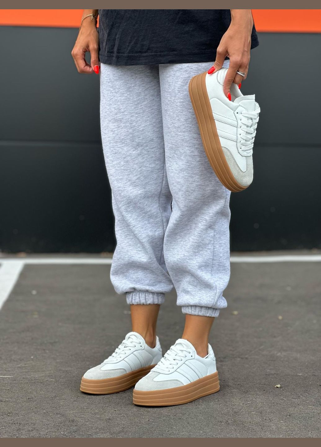 Білі кросівки з високою підошвою для жінок білі жіночі зручні повсякденні кеди No Brand