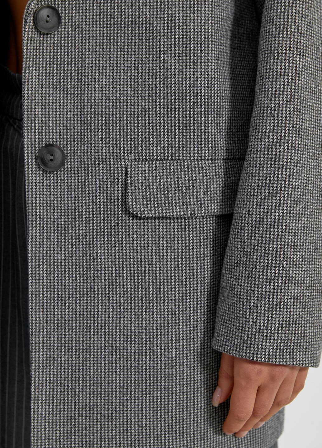 Серый женский классический удлиненный женский пиджак шерсть гусиная лапка ARTMON с узором пье-де-пуль «гусиная лапка» - демисезонный