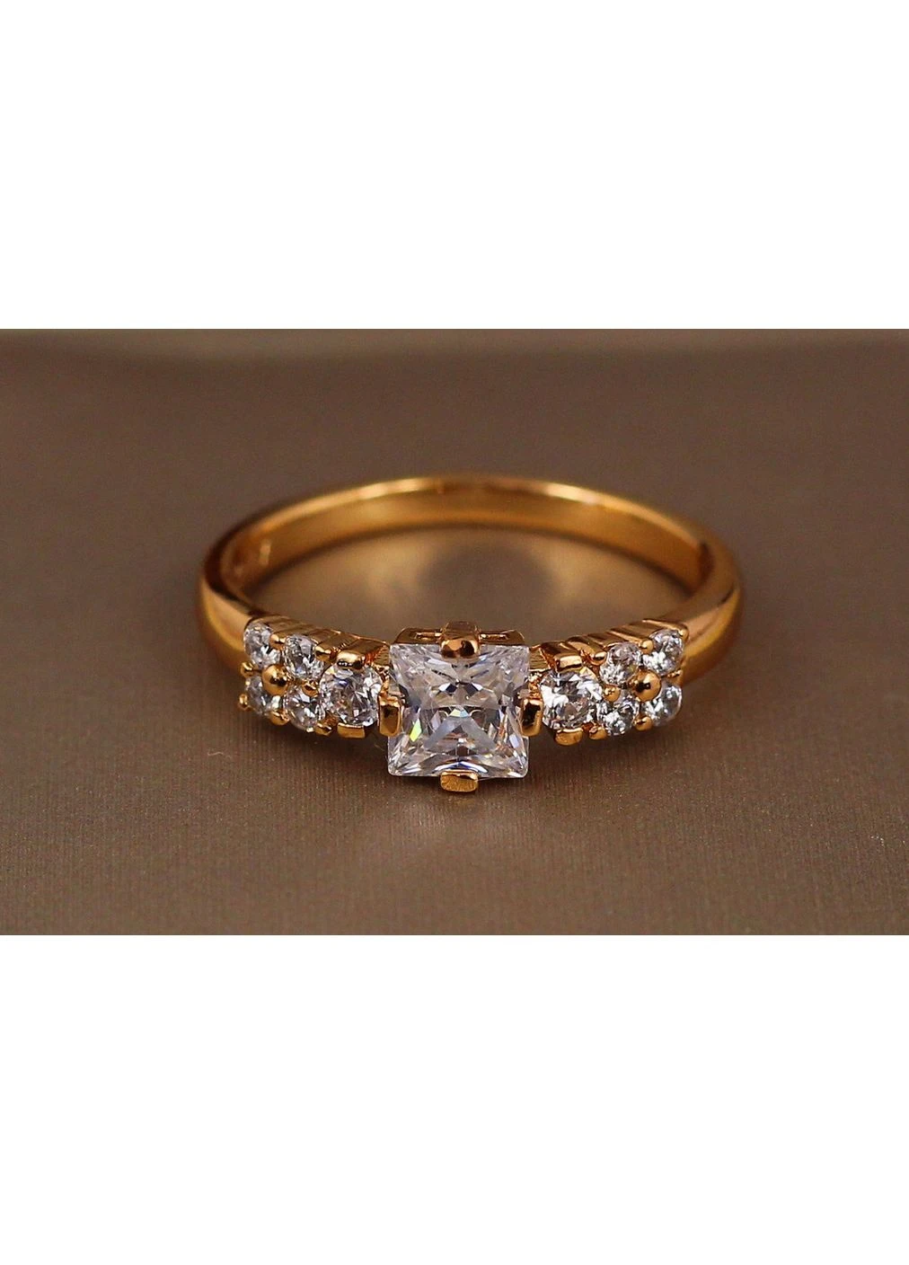 Кільце хайтек р 17 золотисте love-shopping Xuping Jewelry (387401783)