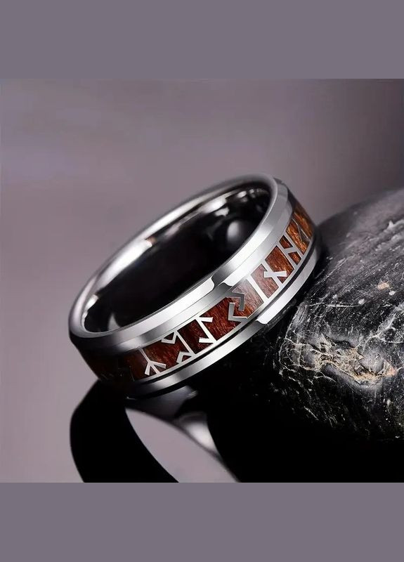 Серебристое кольцо из нержавеющей стали с рунами на дереве размер 16 Liresmina Jewelry (328092205)