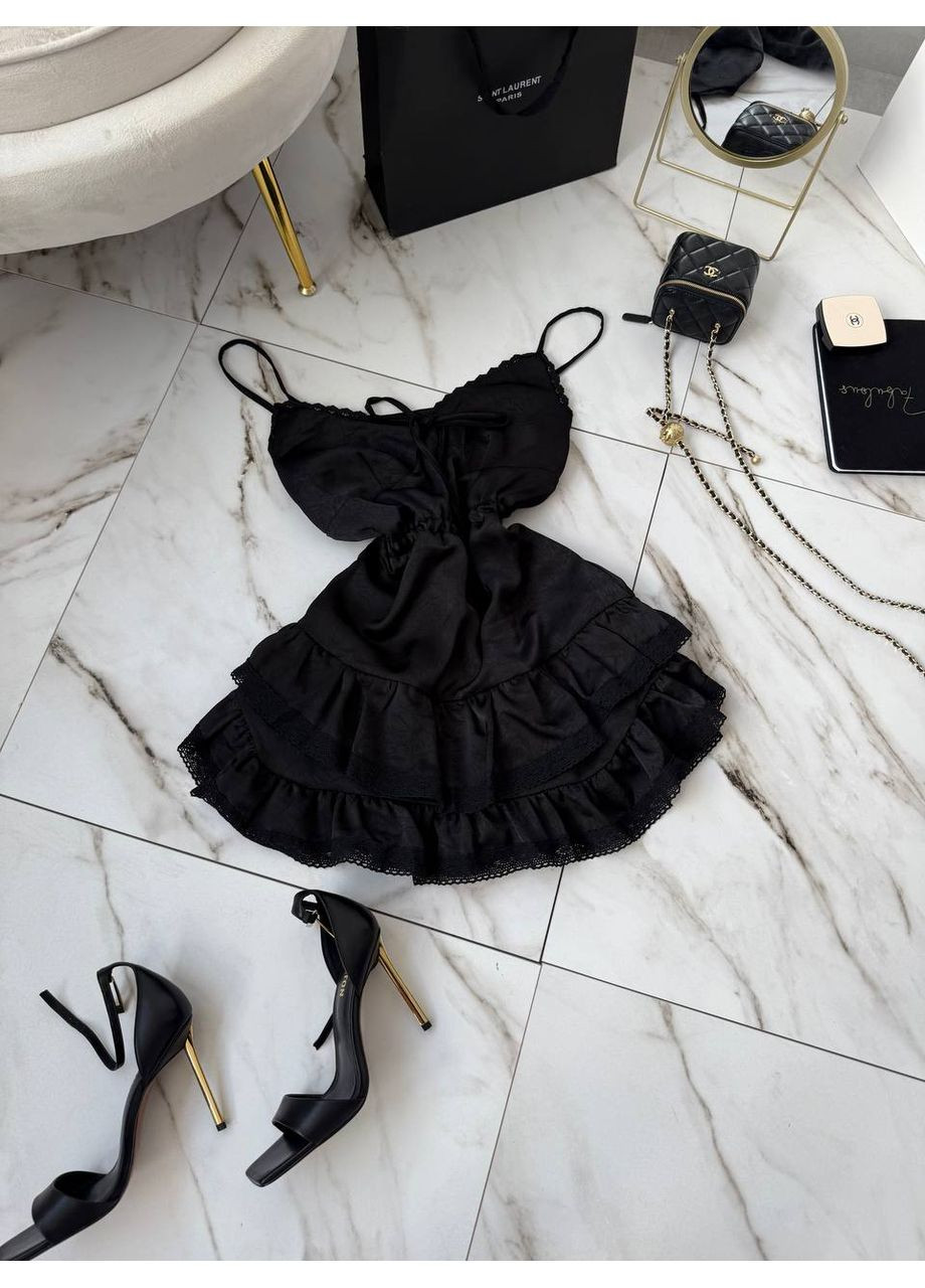 Чорна кежуал стильна коротка сукня на тонких бретелях з пишною спідницею Україна однотонна