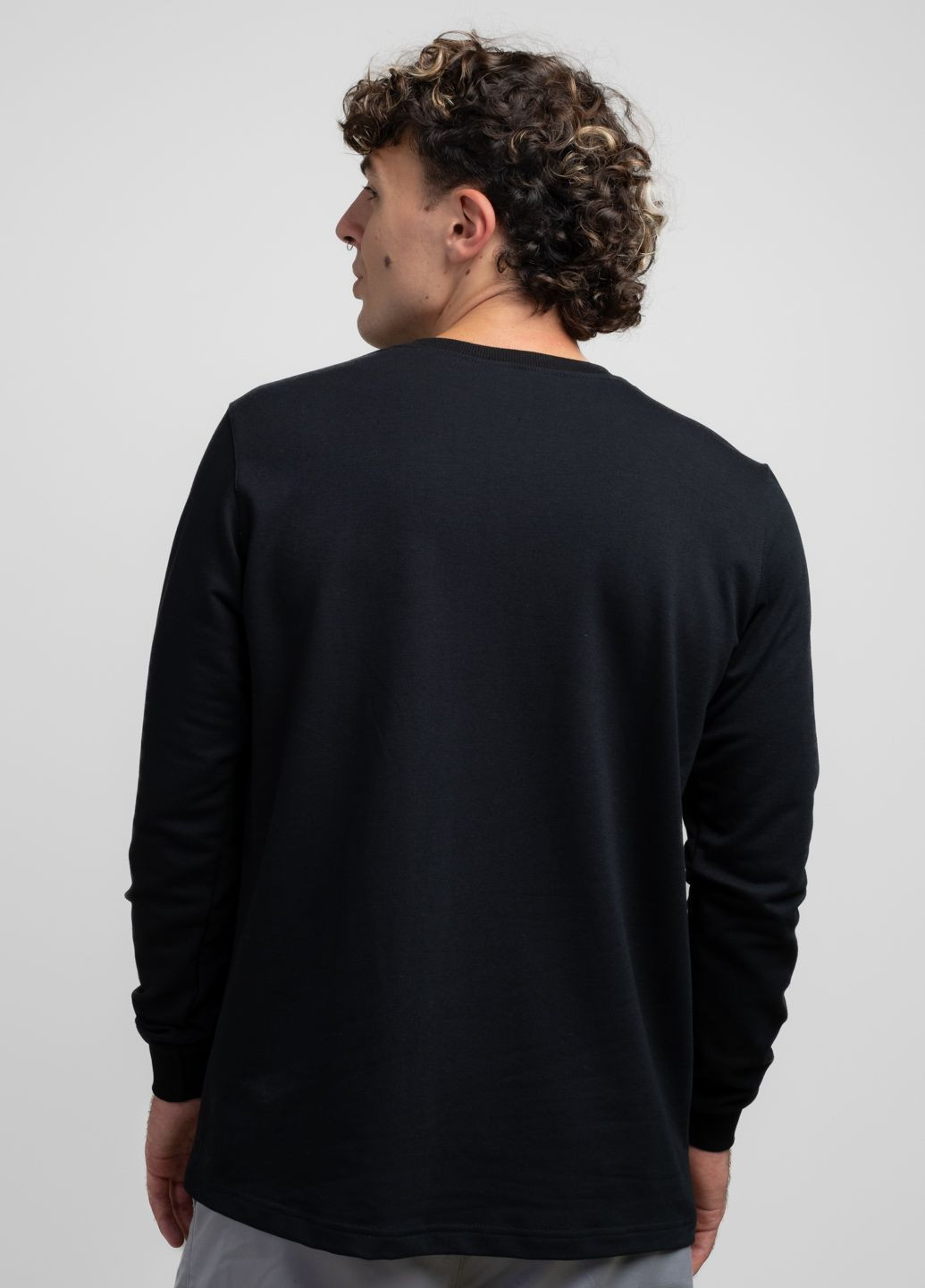 Черный демисезонный лонгслив Power