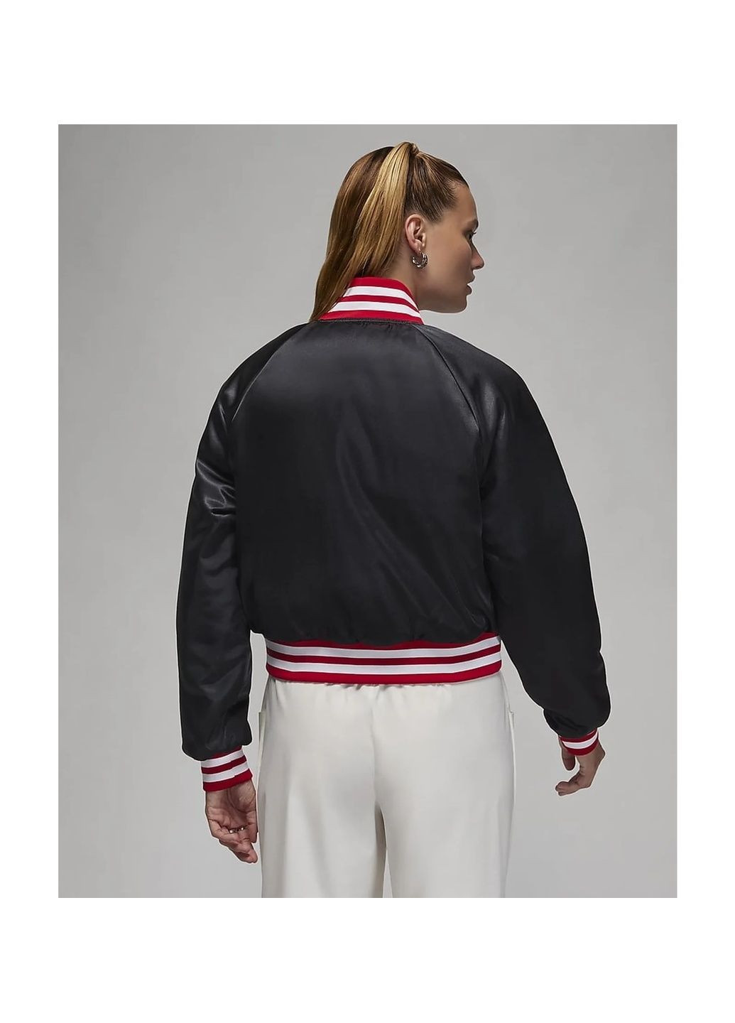 Чорна куртка жіноча varsity jacket black Air Jordan