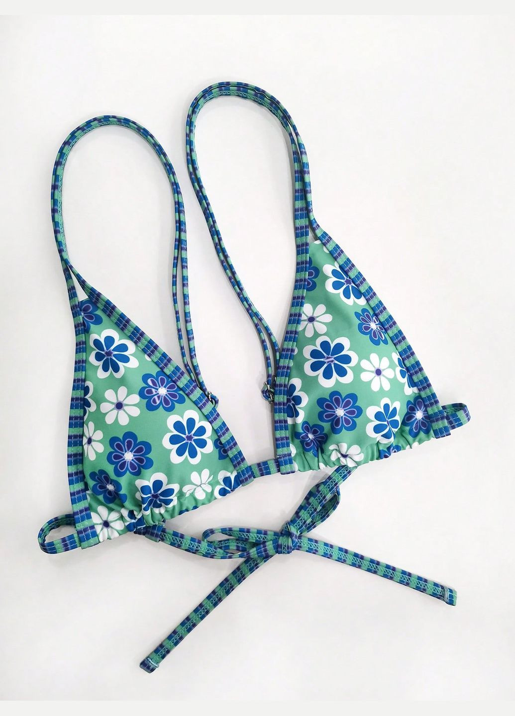 Комбинированный летний купальник (лиф и трусики) раздельный SHEIN