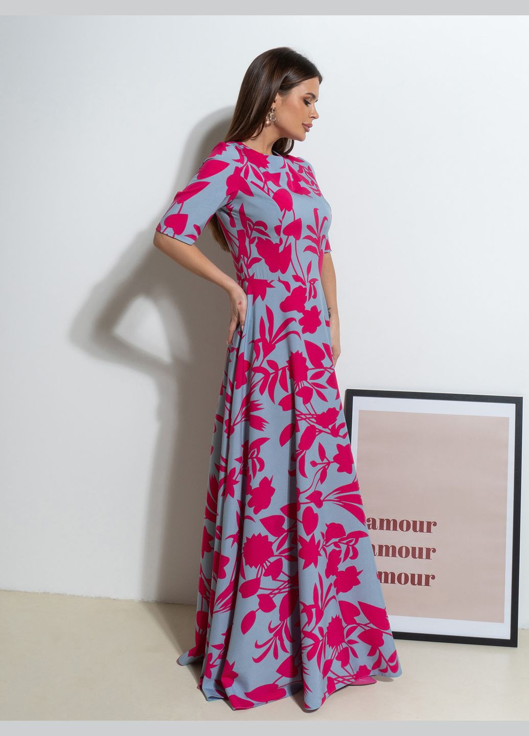 Серое повседневный платья ISSA PLUS с цветочным принтом