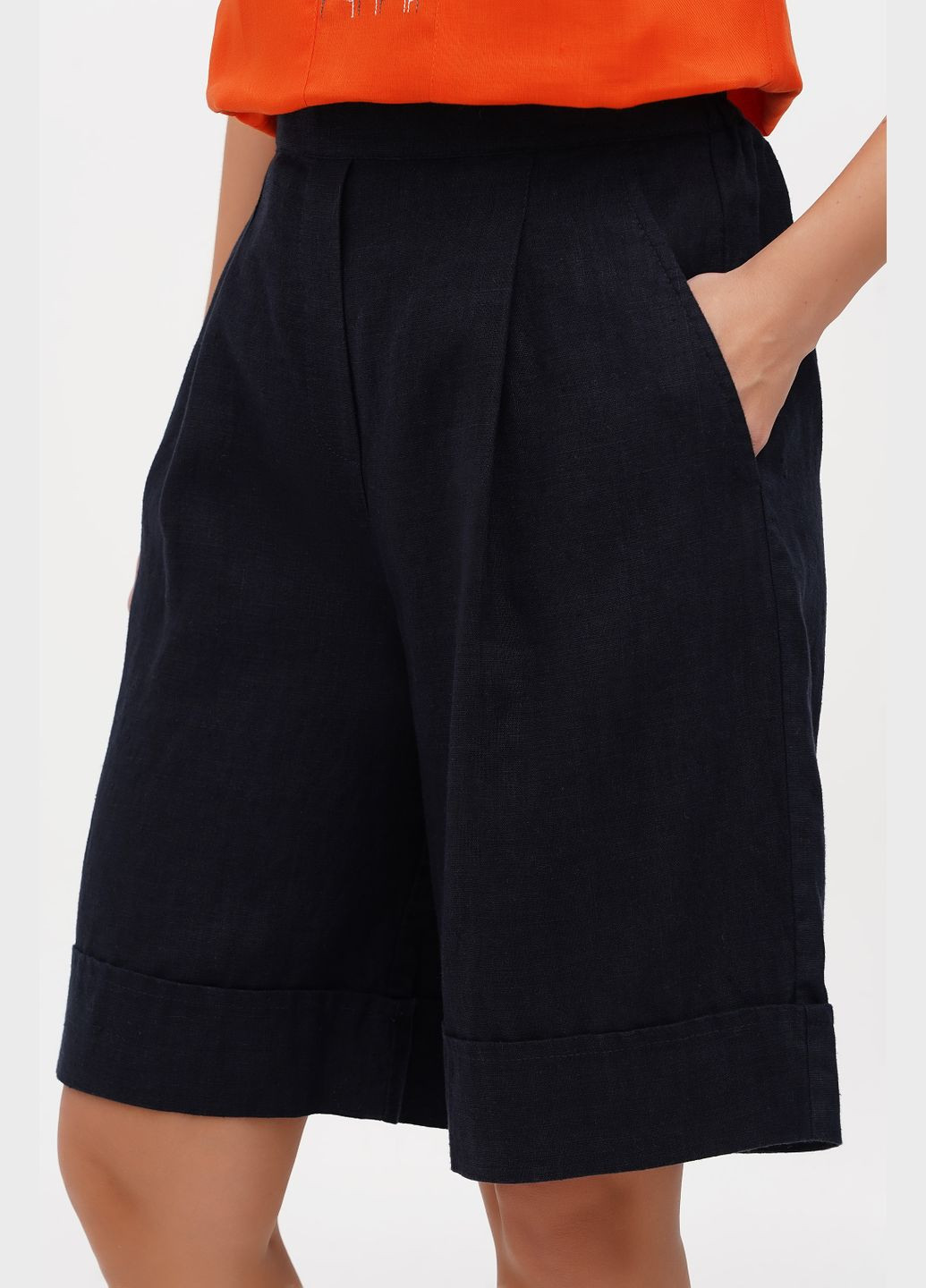 Длинные свободные льняные шорты на резинке высокая посадка с карманами Долорес. Темно-синий, р.54, код 8348/54/999 ГАЛЕРЕЯ ЛЬОНУ (333164497)