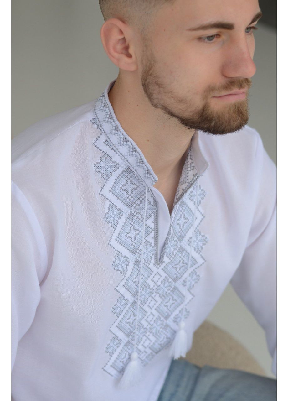Серая мужская вышиванка с вышивкой в серых оттенках. узор орнамент прямой, свободная хлопок (352725082)