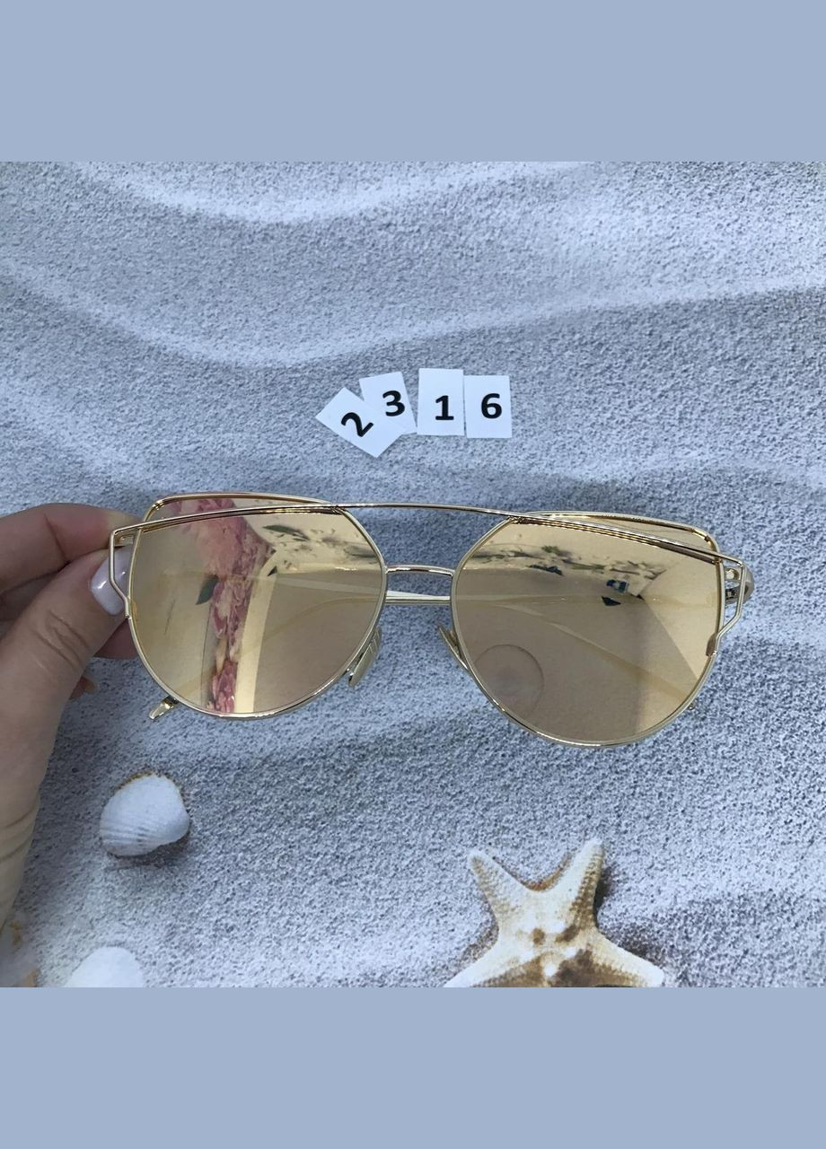 Сонцезахисні окуляри колір пудра в золотій оправі No Brand (302490672)