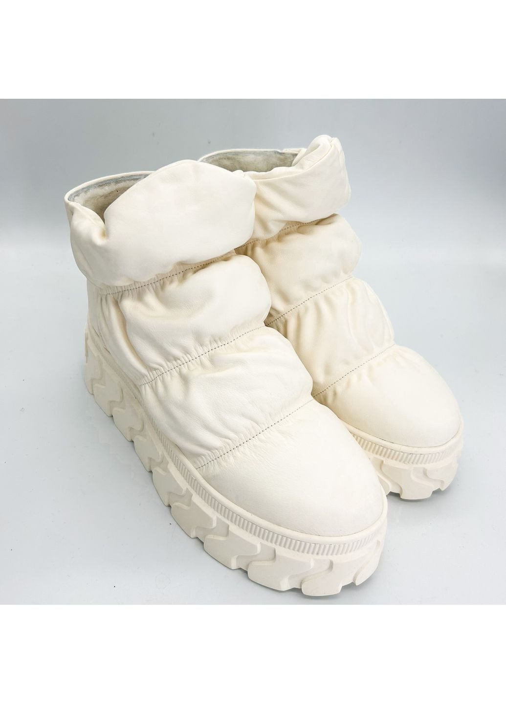 Уггі (р) Шкіра 0-1-1-AM-23928M-1-3 Danler (276251405)