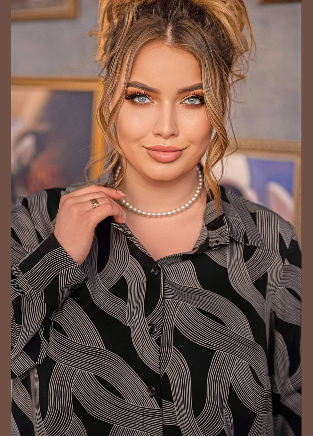 Чорна блуза з довгим рукавом блик чорний Tatiana