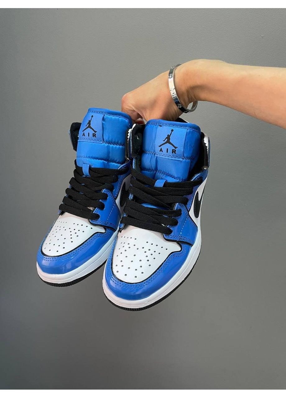 Белые демисезонные кроссовки мужские nike air jordan 1 retro high signal blue найк аир джордан No Brand