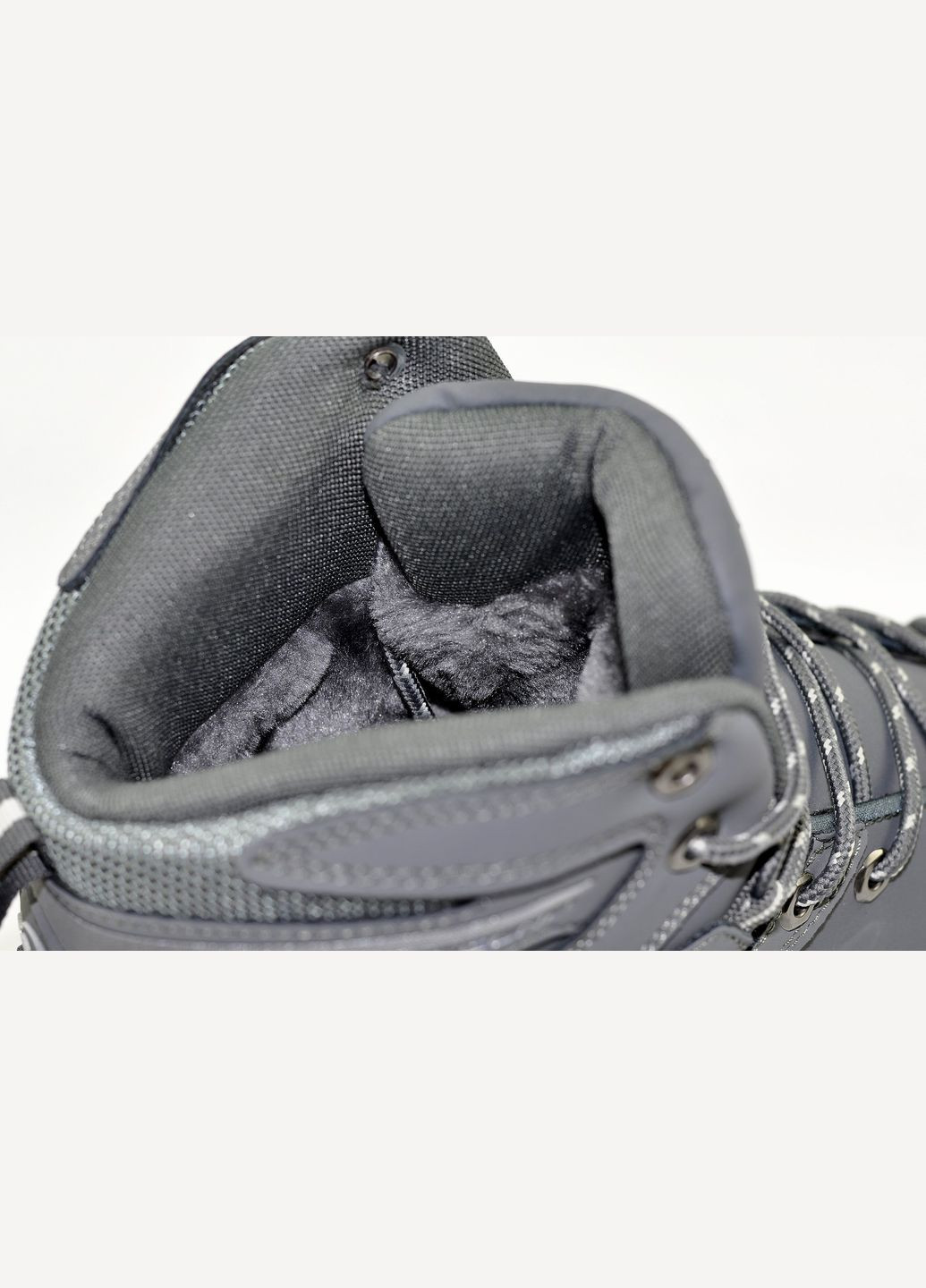 Серые зимние зимние кроссовки Bona