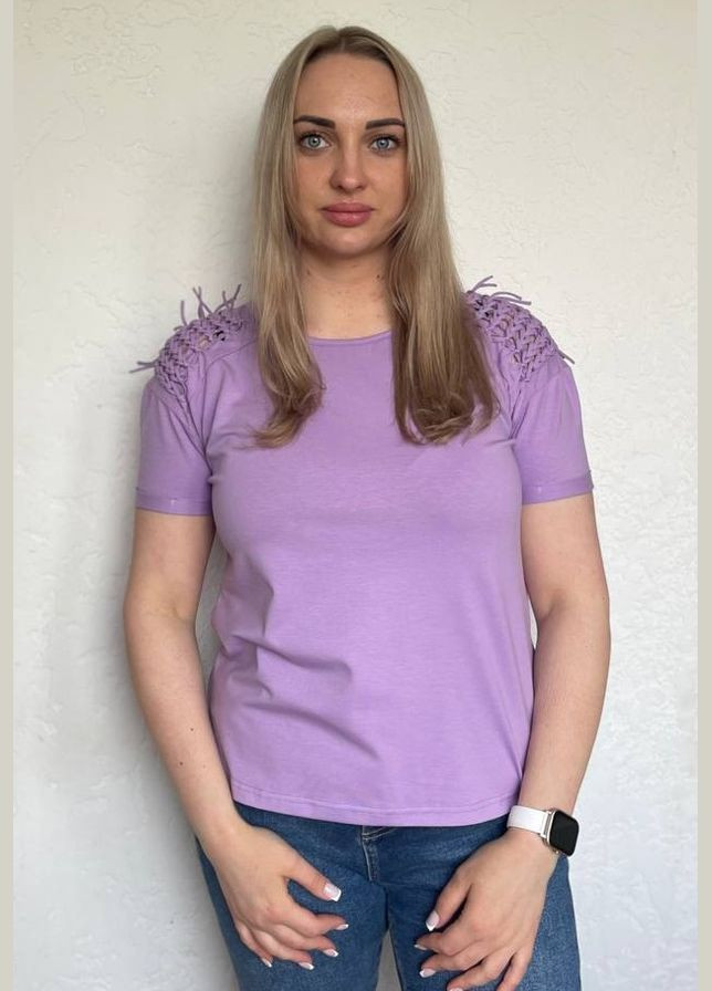 Женская хлопковая футболка с плетеными вставками лавандовая Capricious 136 - (334889327)