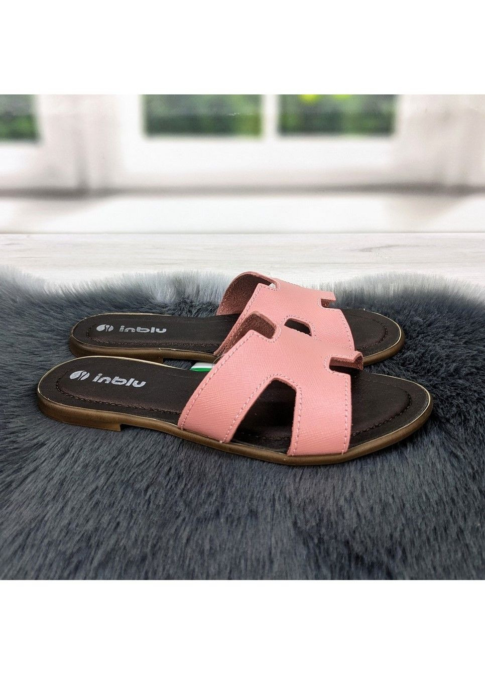 Розовые шлепанцы женские кожаные Inblu