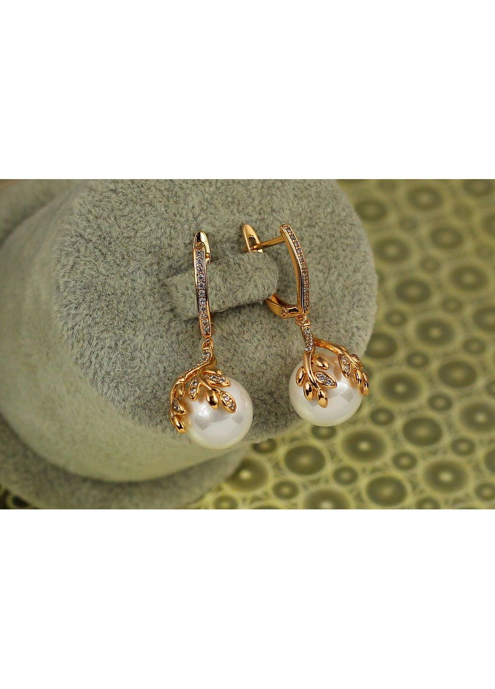 Сережки підвіски з перлами кріплення листики 3,2 см золотисті love-shopping Xuping Jewelry (354661597)