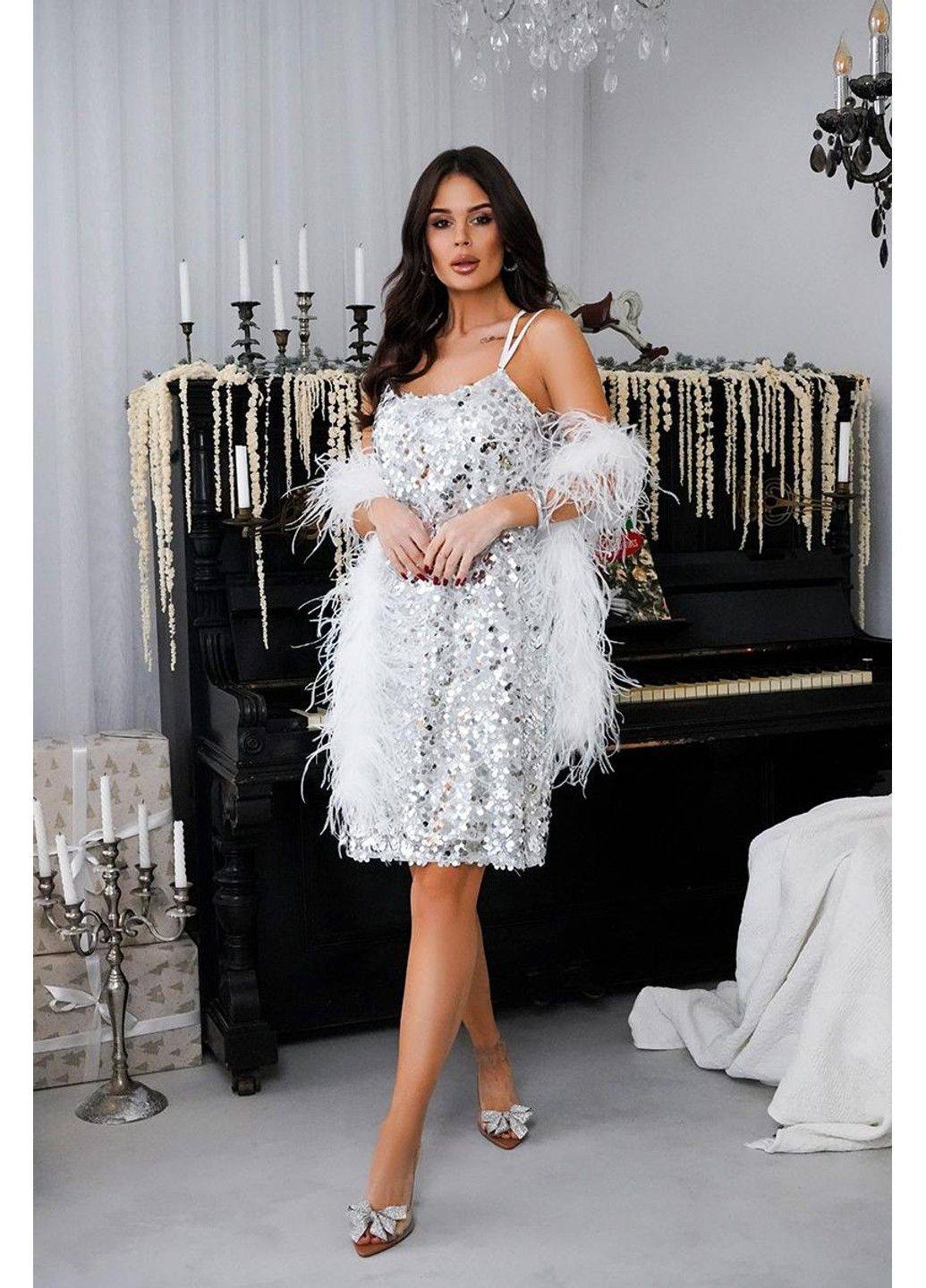 Серебряное коктейльное платье праздничное блестящее 24109 серебряное Tanita-Romario
