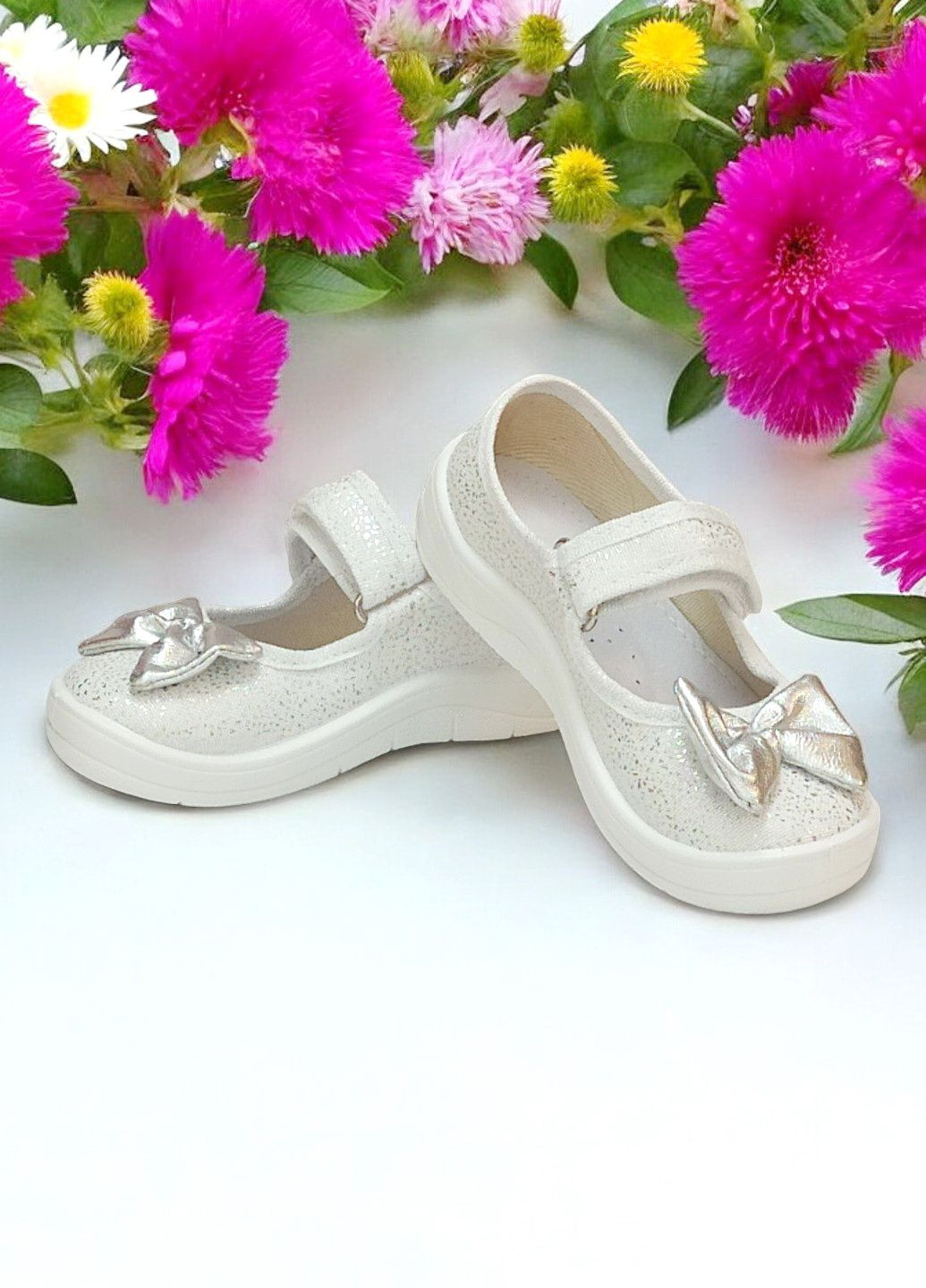 Белые ортопедические тапочки для девочки сменка в садик сменная обувь алина бант белые Waldi с бантом