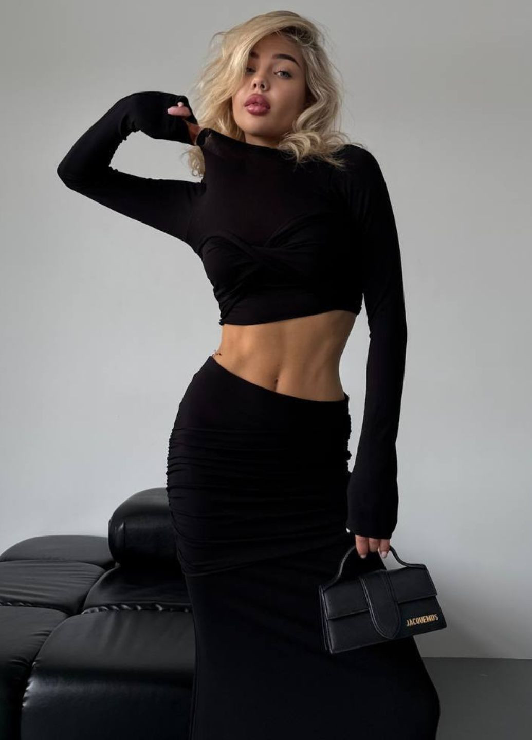 Изысканный вечерний костюм двойка: топ с длинными рукавами + макси юбка высокой посадки Україна (322735811)