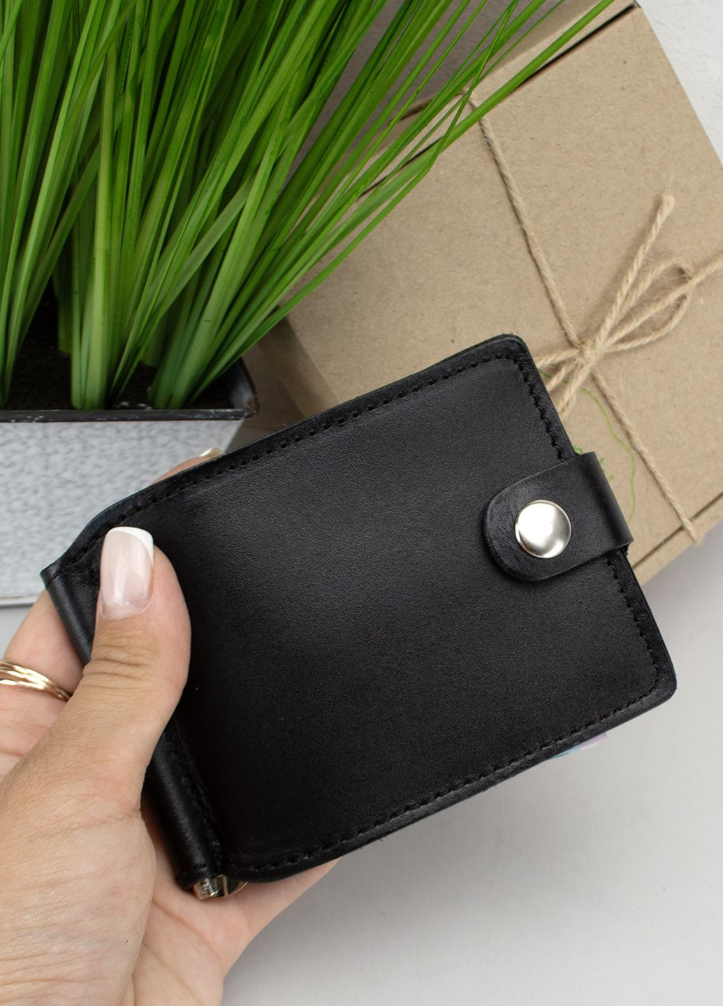 Затискач для грошей шкіряний на кнопці з монетницею HC-11 чорний HandyCover (298938493)