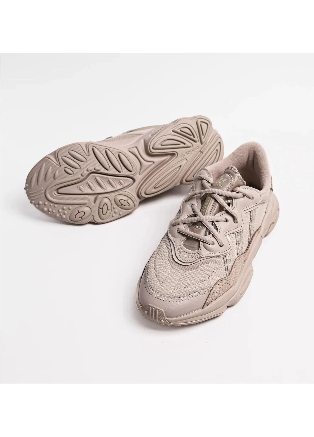 Бежеві Осінні кросівки чоловічі ozweego w beige fx6029 adidas