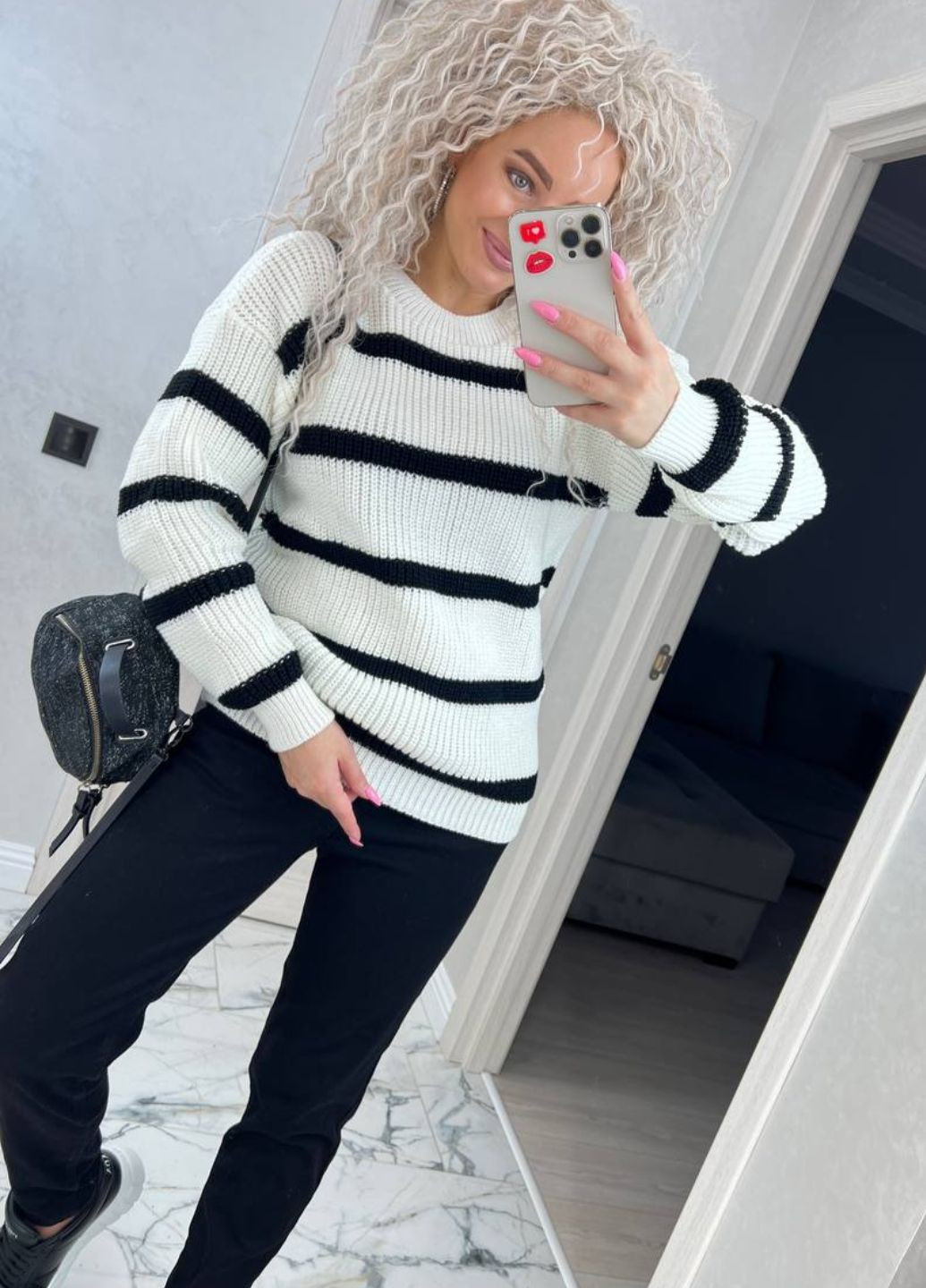 Черно-белый демисезонный вязаный женский свитер в полоску. джемпер Allthings