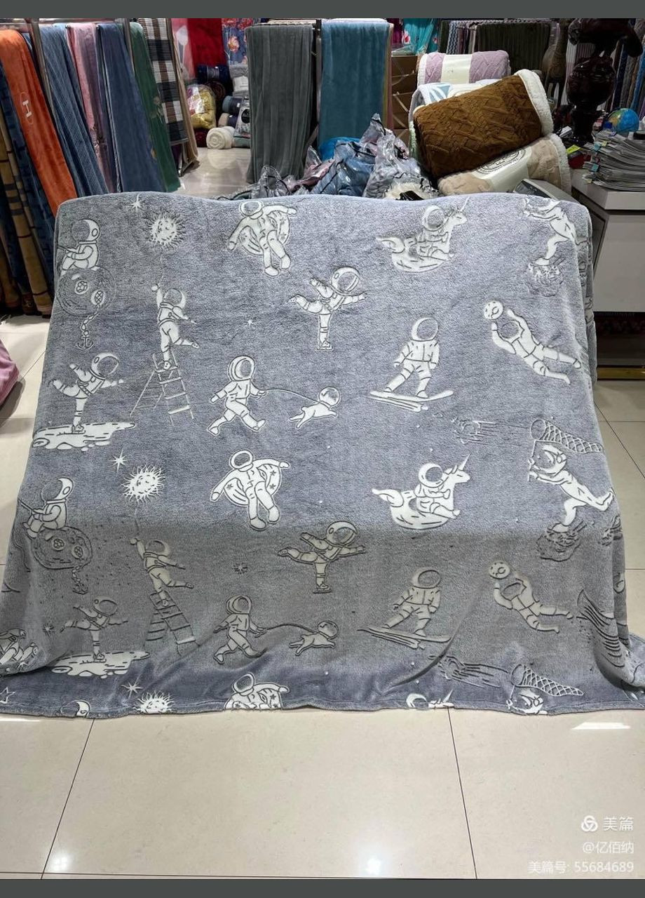 Плед теплий Полуторний 150х200 що світиться в темряві Космонавт (П4К-aur-svit-pled-001-04) No Brand (316230528)