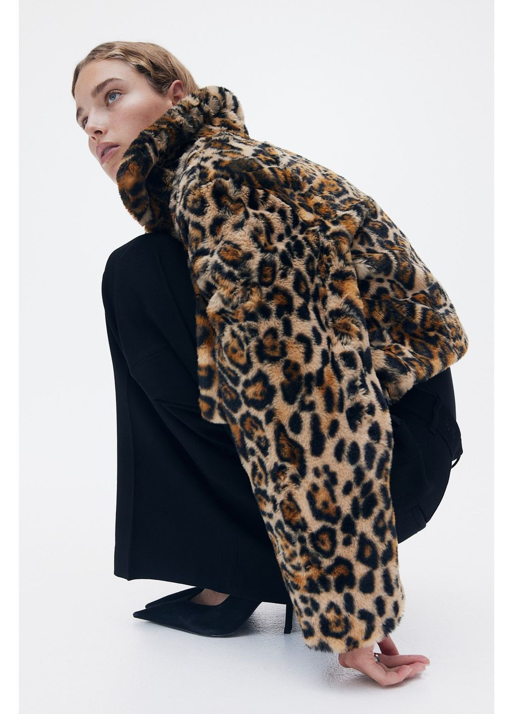 Коричнева демісезонна куртка укорочена H&M