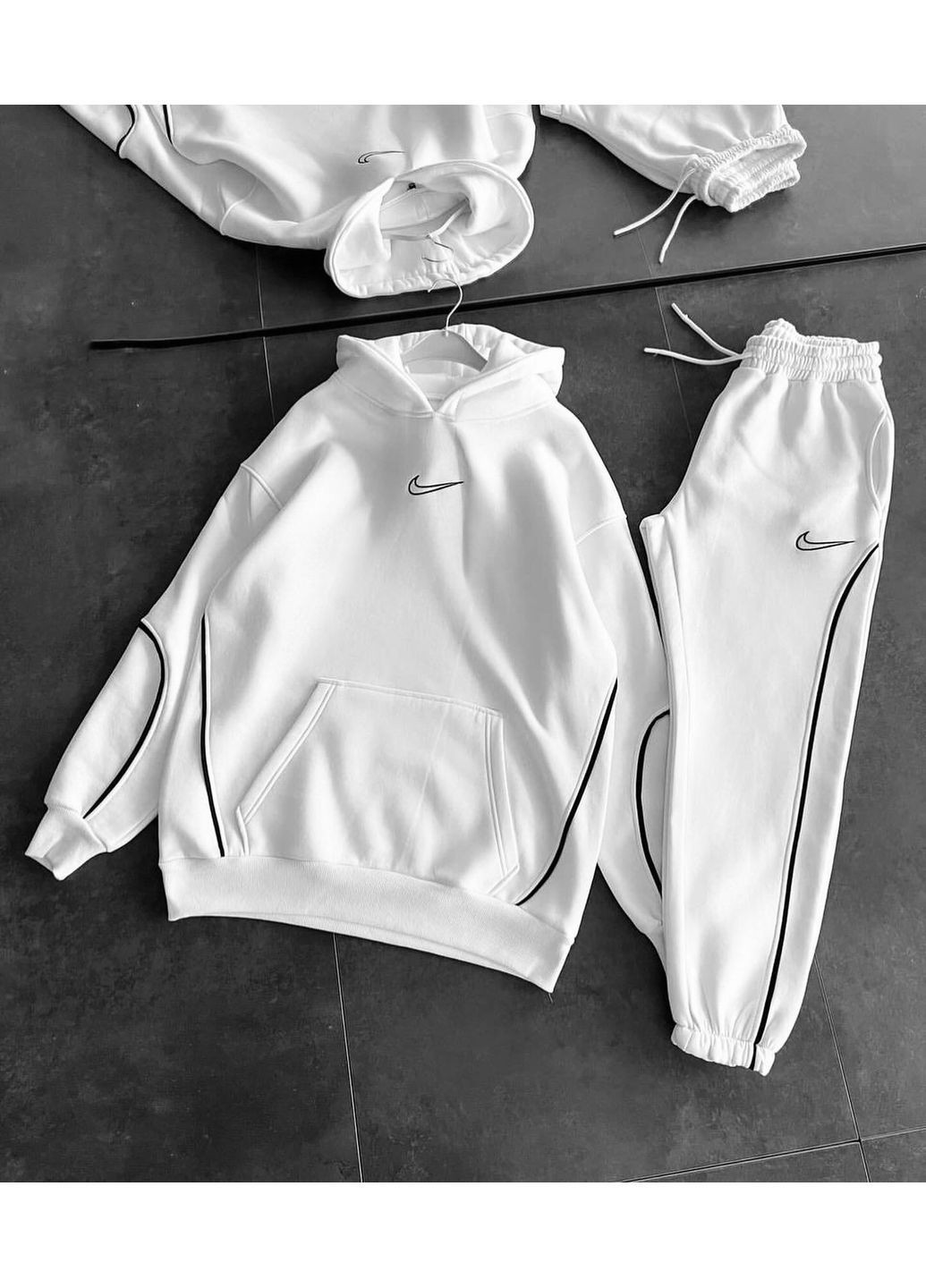 Стильний чоловічий зимній спортивний костюм оверсайз Nike білий No Brand (371684789)