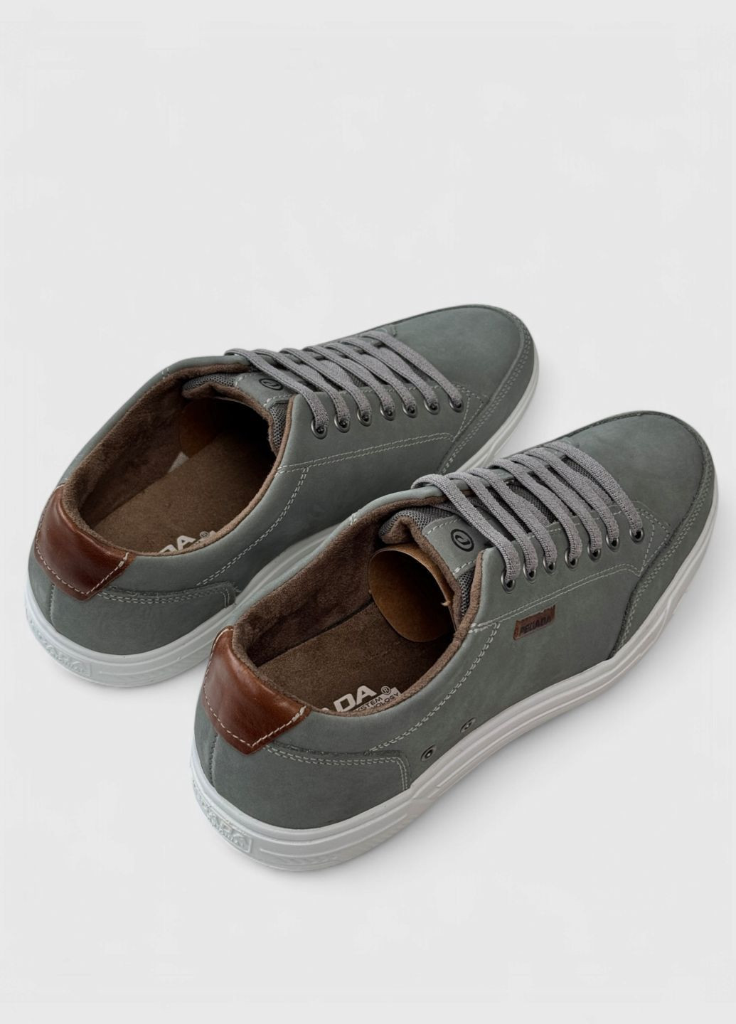 Сліпони чоловічі шкіряні Pegada (369290300)