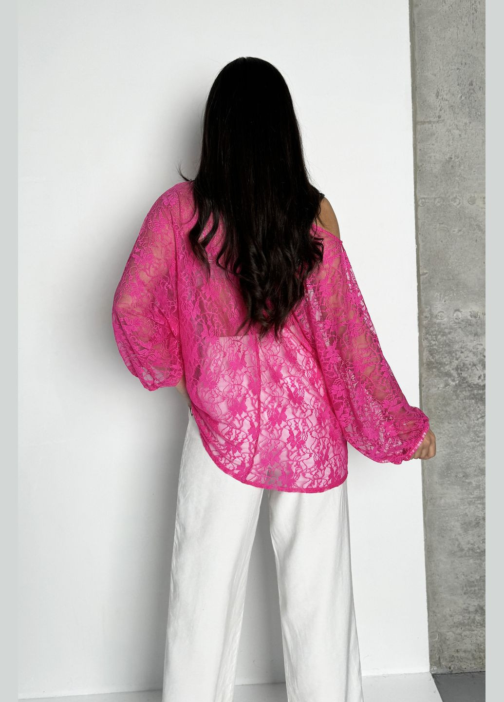 Нежная блуза-туника свободного силуэта из гипюра INNOE блуза-туніка (289977878)