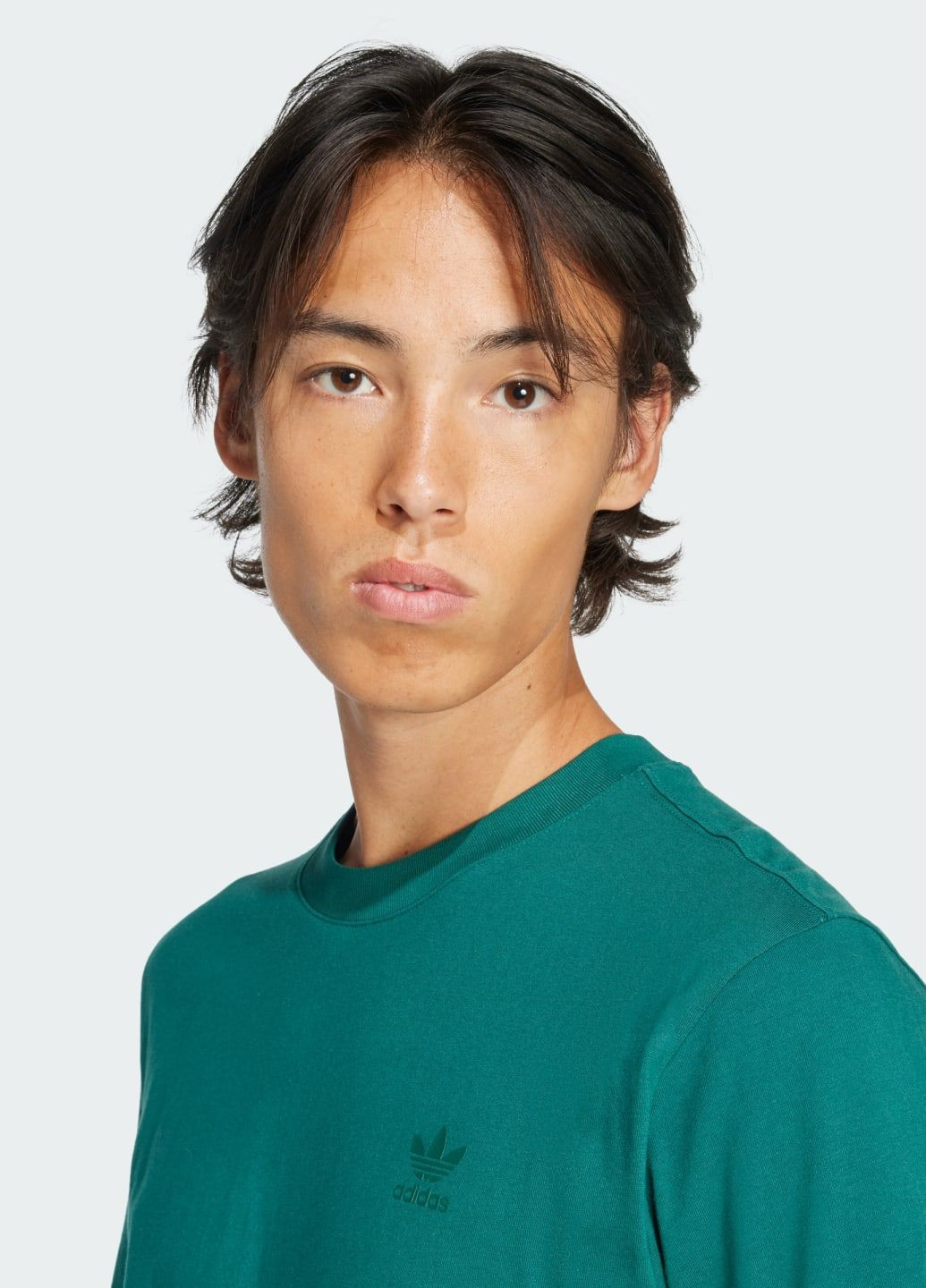 Зеленая футболка trefoil series adidas