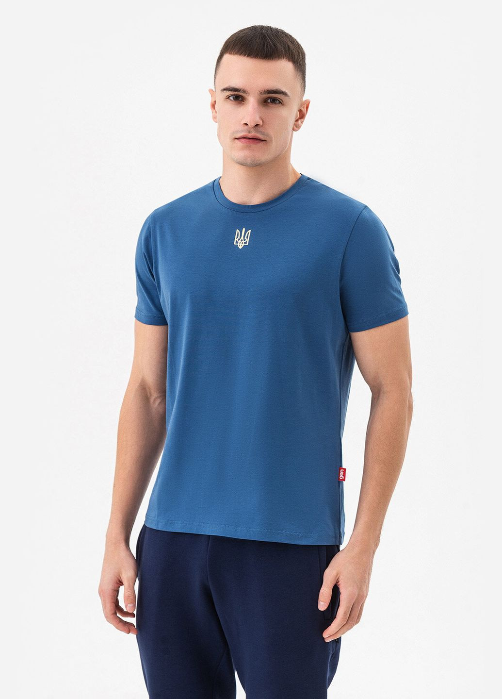 Синяя футболка герб золотой Gen