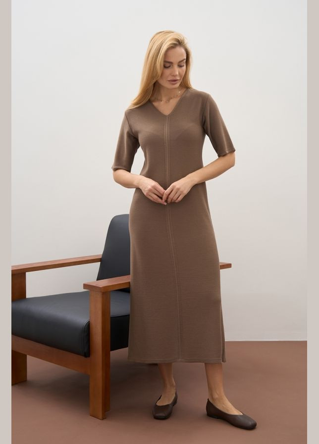 Коричневое повседневный элегантное женское платье прямого кроя, длины меди (2854) Triko Bakh