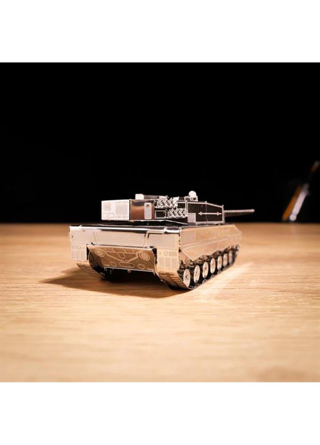 Колекційна модель-конструктор Leopard 2 Tank Танк Леопард 2 (MT079) Metal Time (331298700)