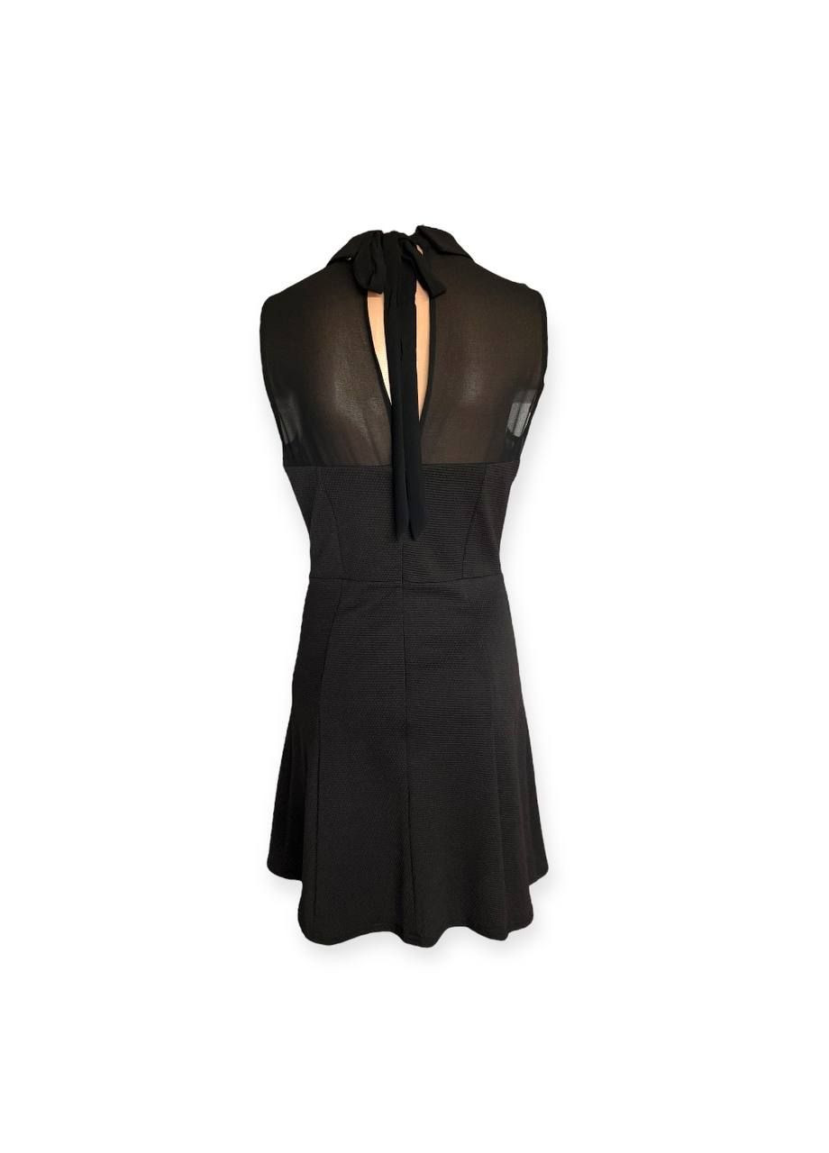 Черное повседневный платье черный Silvian Heach однотонное