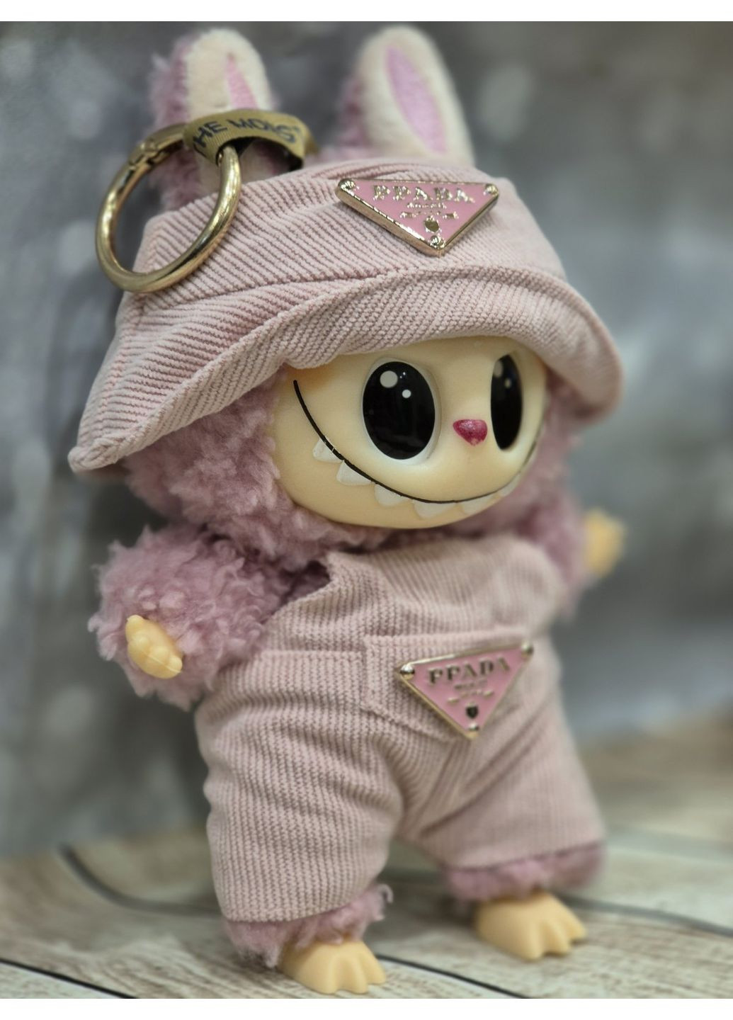 Іграшка фігурка-брелок Labubu Лабубу 17см, колір - рожевий No Brand (359476778)