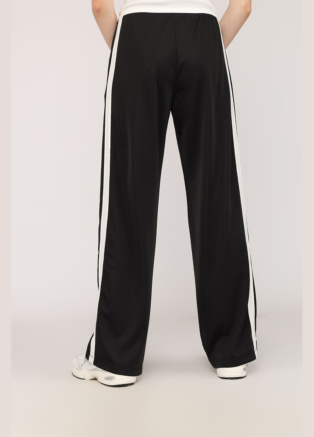 Штани спортивні жіночі колір чорний ЦБ-00269347 Yuki (324216274)