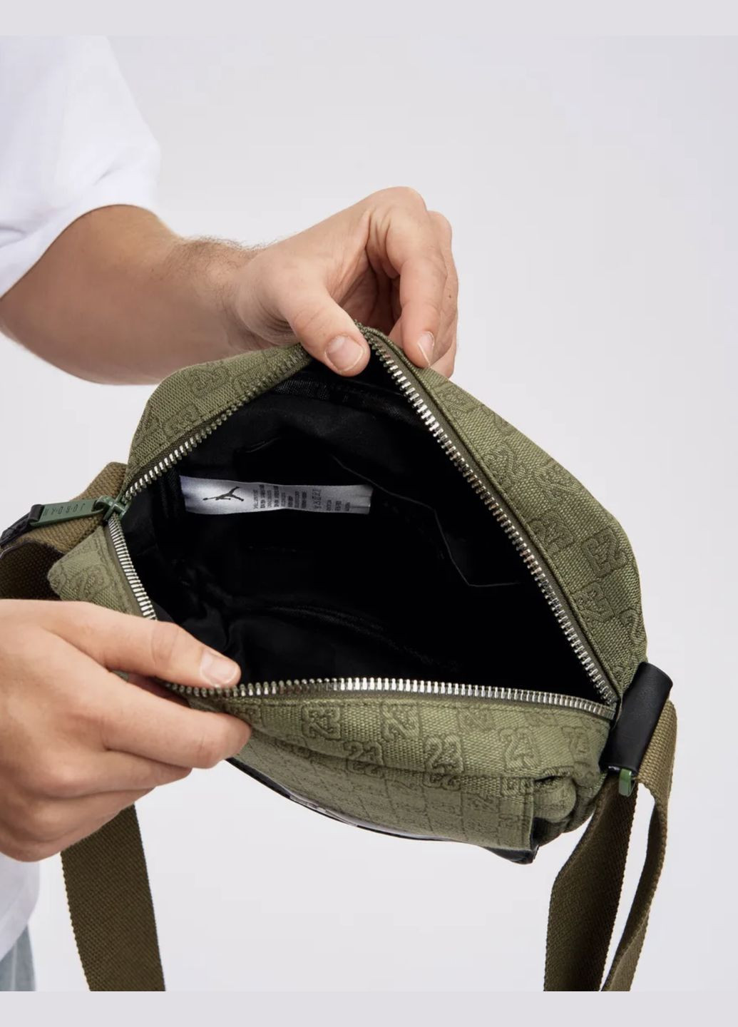 Велика сумка через плече, унісекс, у кольорі хакі. No Brand Мессенджер (322768085)