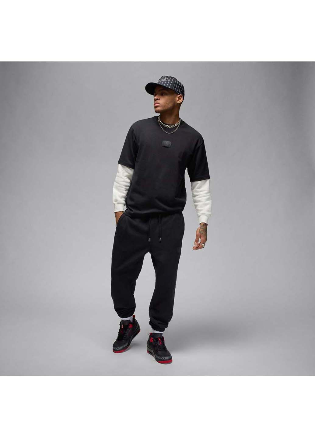 Черные демисезонные брюки Jordan