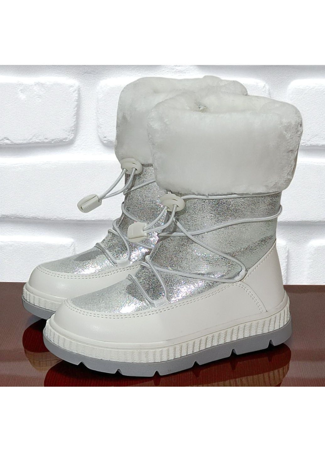 Белые зимние дутики на овчине для девочки, зимние ботинки для девочки клиби Clibee со шнурками
