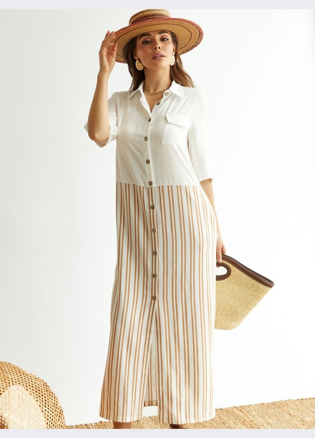 Молочна кежуал сукня-сорочка молочного кольору в бежеву смужку внизу сукня-сорочка Dressa