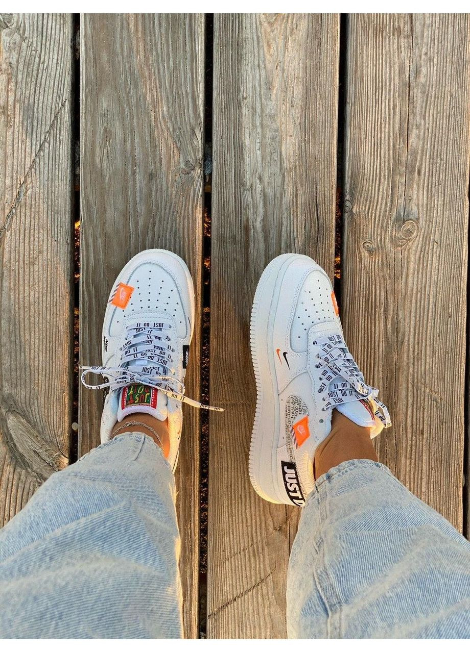 КРОССОВКИ ЖЕНСКИЕ NIKE AIR FORCE 1 LOW JUST DO IT WHITE 1 НАЙК АИР ФОРС 1 ПРЕМИУМ No Brand белые демисезоны (367177016)