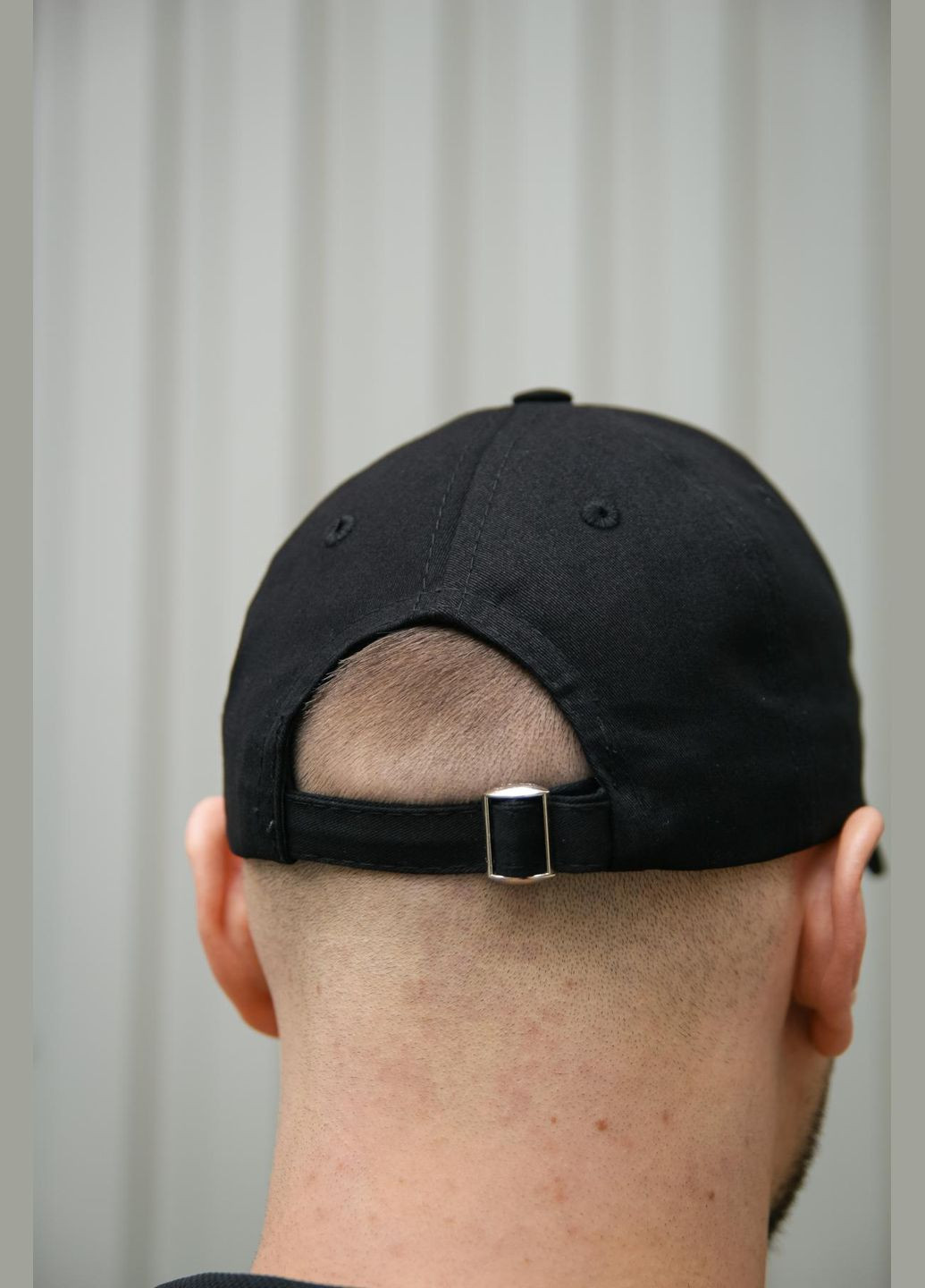 Кепка чоловіча чорна No Brand (330066993)