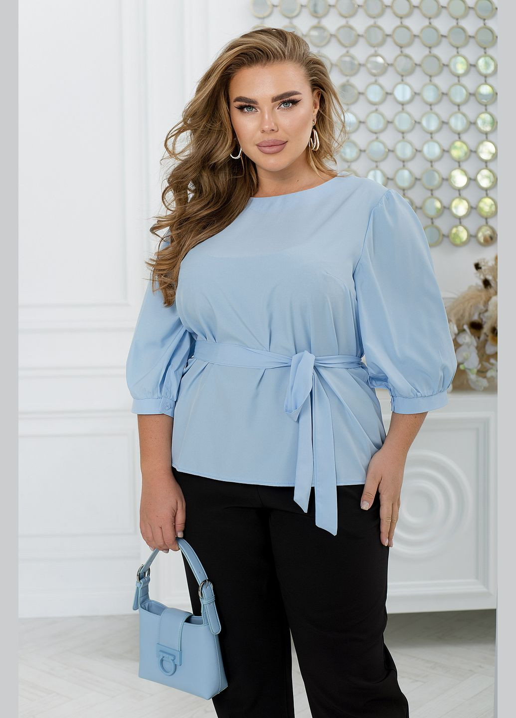 Голубая блузка Minova