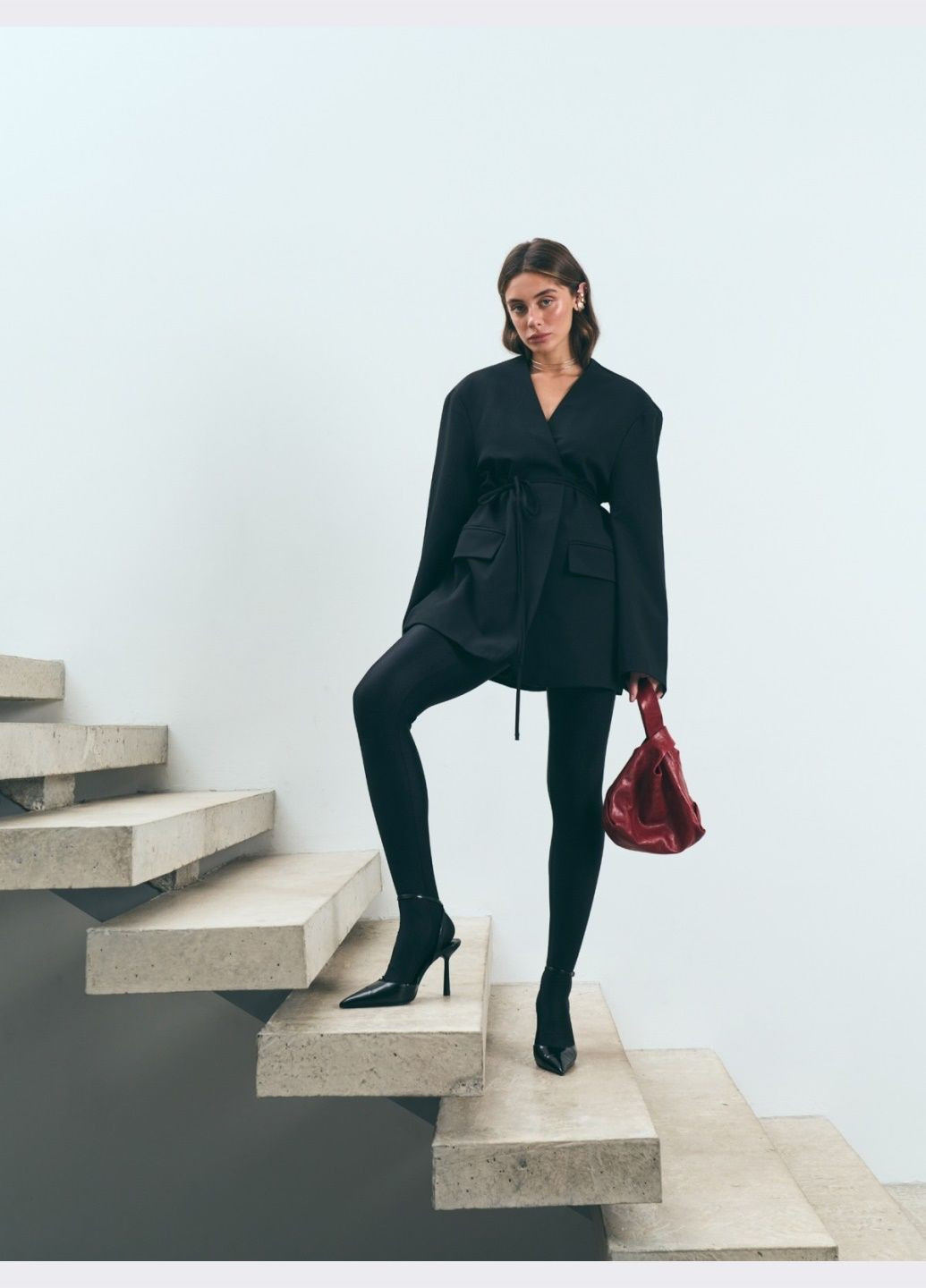 Черный женский пиджак чёрного цвета на завязках Dressa однотонный - демисезонный