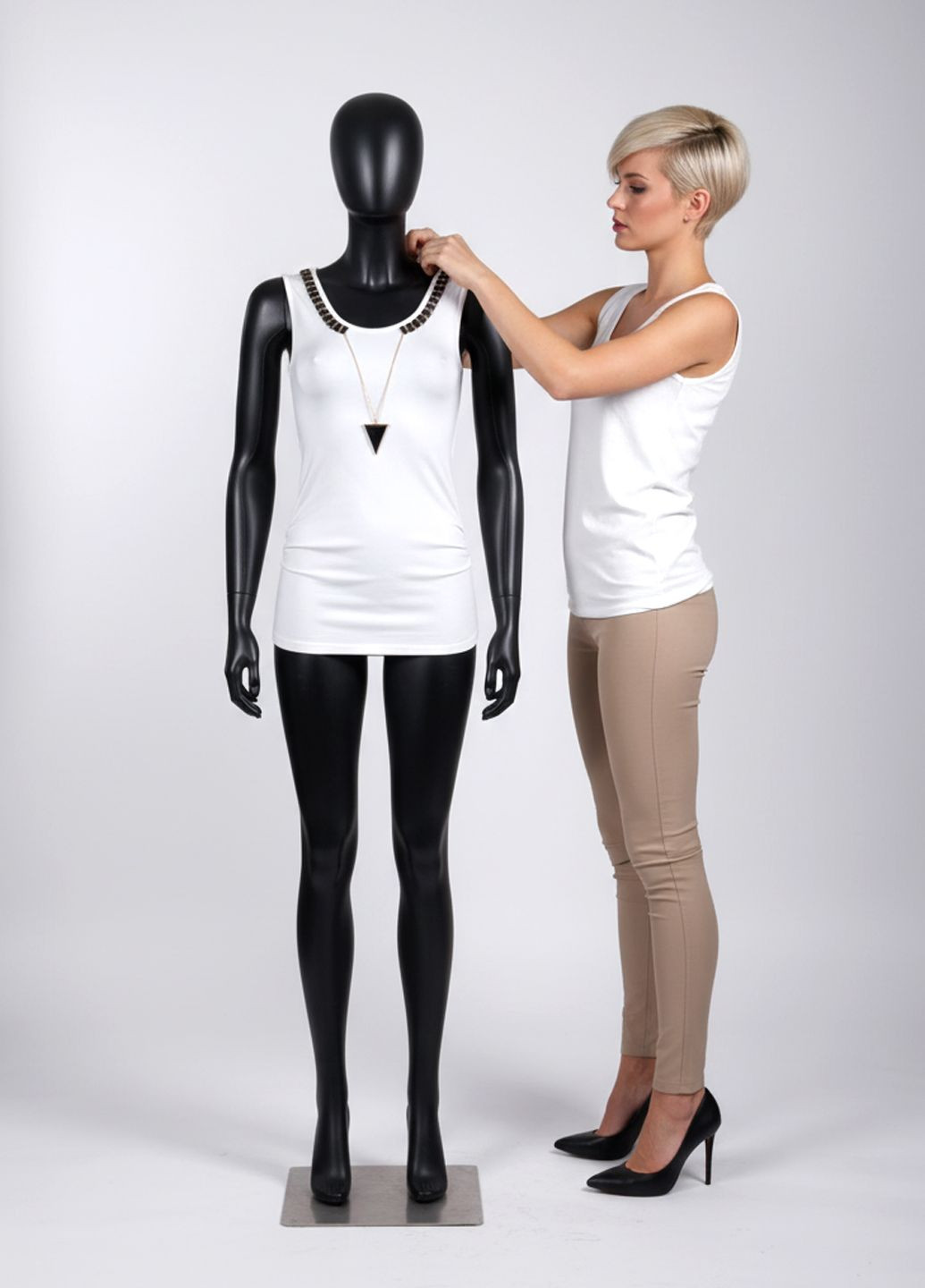 Майка жіноча з декором. Білий Lowett — 362414235