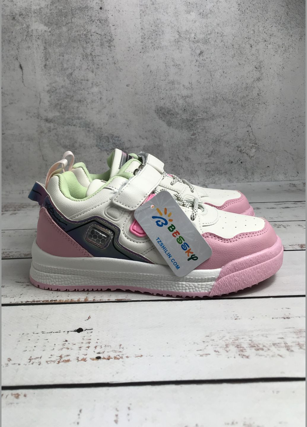 Цветные демисезонные кроссовки демисезонные детские для девочки розово-белый (1091) Bessky