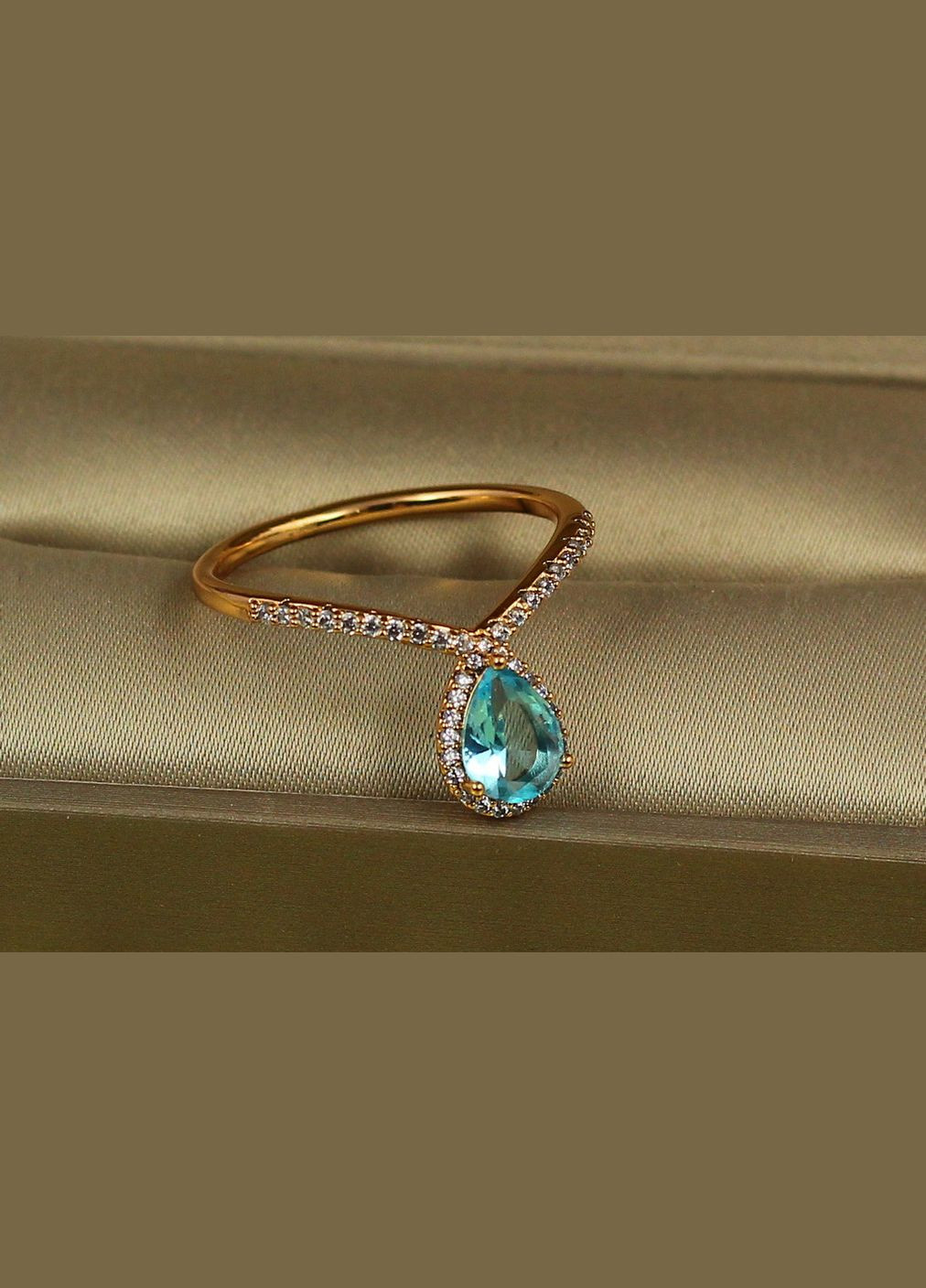 Кольцо Золушка с голубым камнем р золотистое. Xuping Jewelry (317405134)