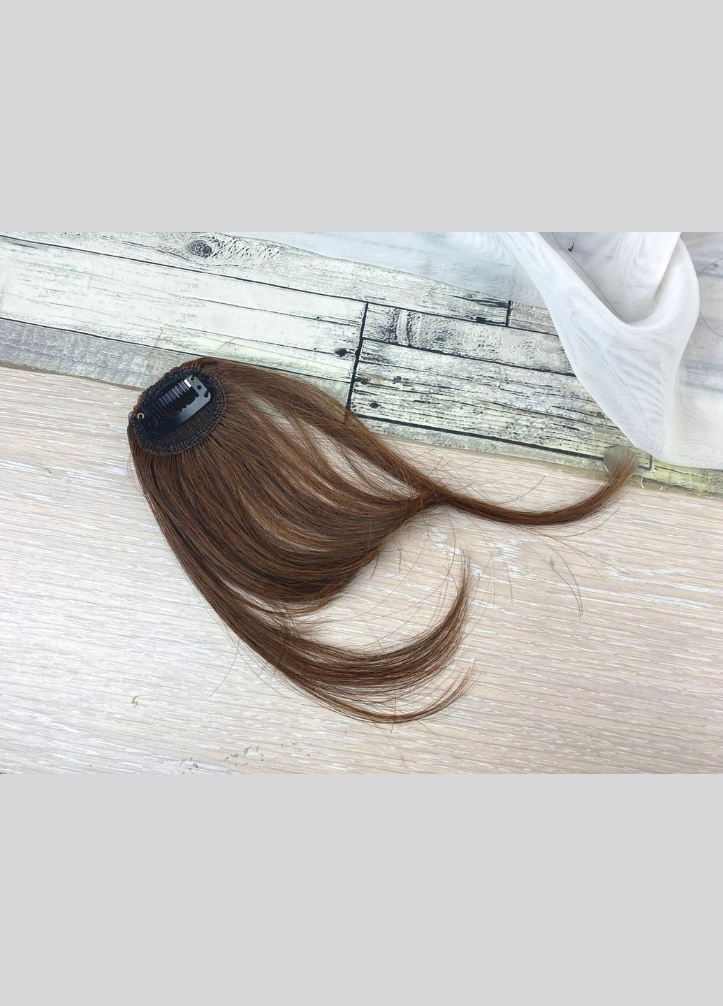 Челка накладная светло-коричневая золотистый каштан прямая на шпильке из искусственных волос No Brand 5560 (321115312)