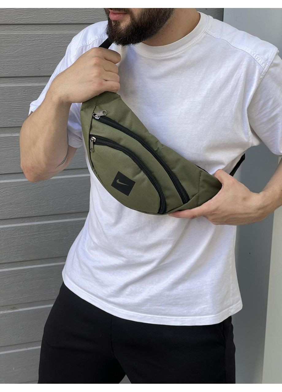 Вместительная бананка из высококачественной ткани для прогулок и поездок накатка черный квадрат No Brand (348779965)